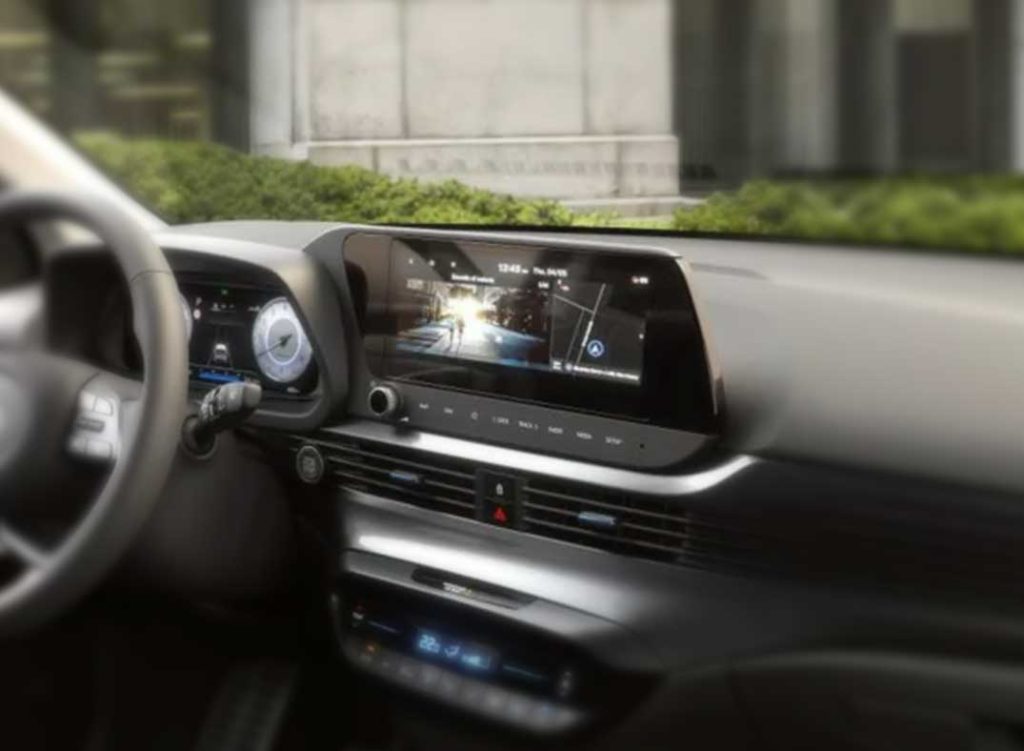 10,25-inčni dodirni zaslon za zabavu.