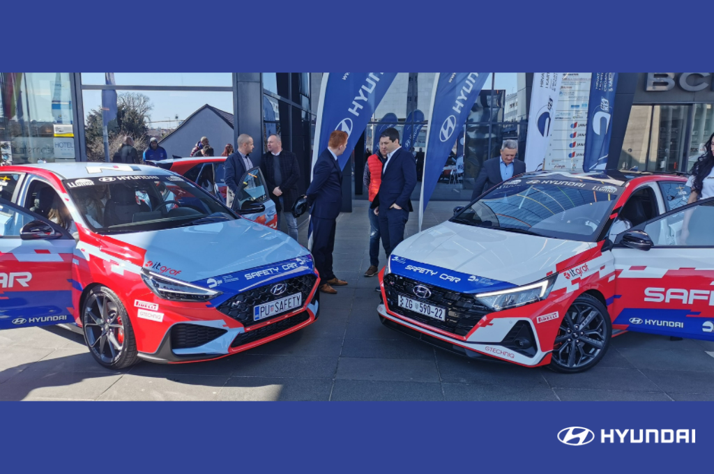 Hyundai s vozilima za utrke postao je službeni Safety Car HAKS-a Hyundai Hrvatska, Auto klub Star Racing i Hrvatski auto i karting savez predstavili su prošli tjedan uzvanicima i novinarima u Hotelu International nova službena sigurnosna vozila (Safety Car).