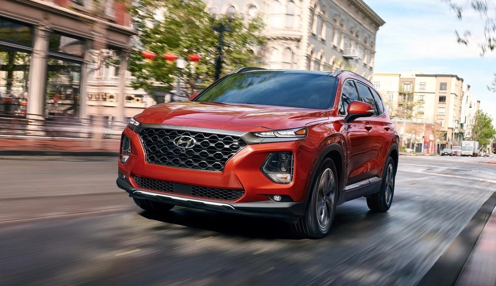 Najbolje od prošle godine: Reakcije na lansiranje Hyundai modela u 2018. godini Tijekom 2018. godine, Hyundai je predstavio niz uzbudljivih novih vozila, od konceptnih automobila poput Le Fil Rougea do svog drugog modela visokih performansi – potpuno novog i30 Fastback N.