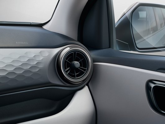 Obloge zračnih ventila, fantomska crna