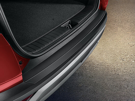 Ukrasna traka na stražnjem braniku, crna s teksturom