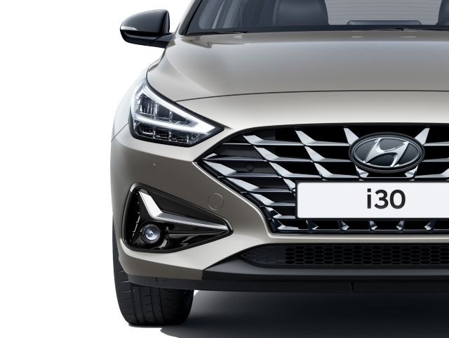 Upečatljiv novi dizajn prednjih svjetala.