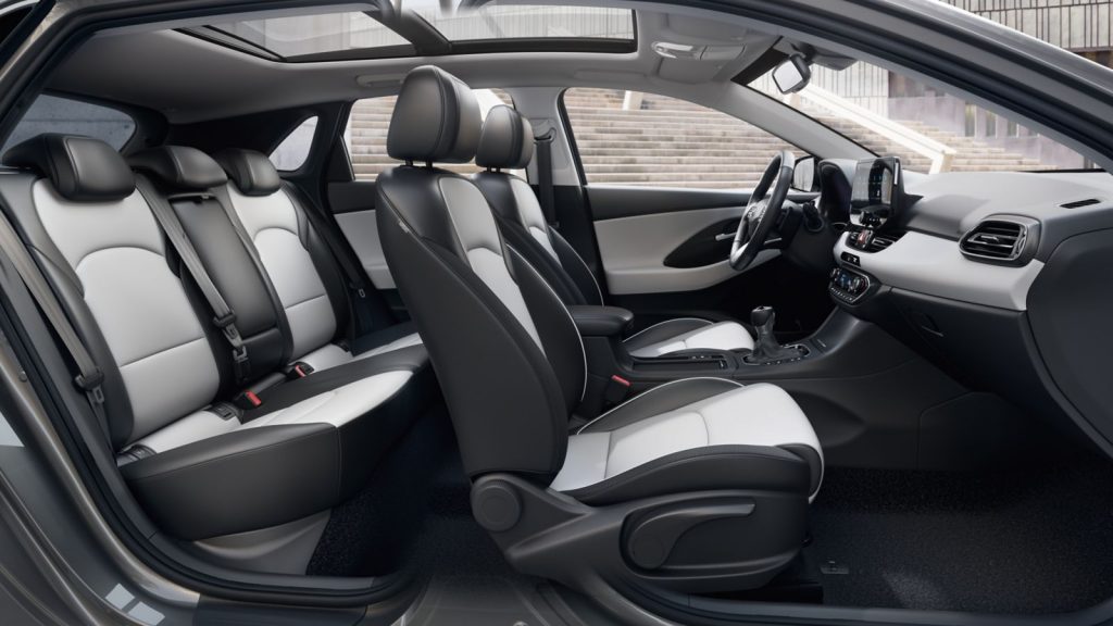 Obloge sjedala s novim bojama i materijalima.