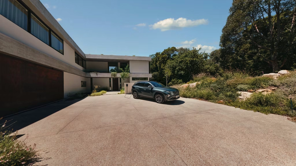 Punjenje vašeg TUCSON Plug-in Hybrid.